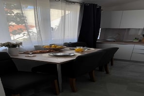 Ruokailu