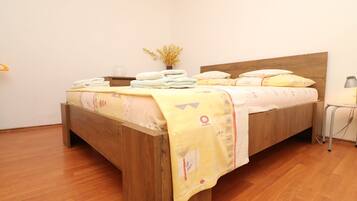 2 bedrooms, WiFi (free)