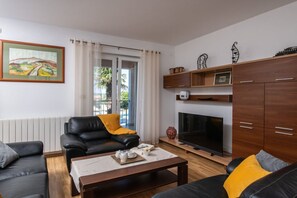 تلفزيون ذكي