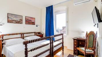 Apartment | 1 bedroom, iron/ironing board