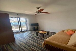 Smart TV - Apartment Idea - One Bedroom Apartment with Balcony and Sea View - A1 - Biser (Jadranovo)