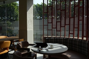 Restaurant - Indie Stays Nesco Goregaon (Mumbai)