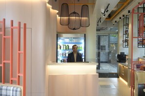Restaurant - Indie Stays Nesco Goregaon (Mumbai)