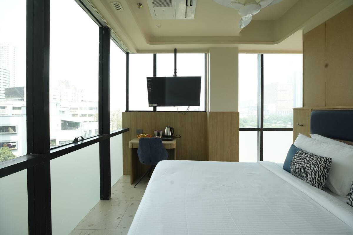 Tabla de planchar con plancha y wifi gratis