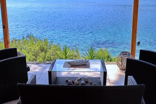 Holiday Home Bili Žal - Two Bedroom Holiday Home with Terrace and Sea View