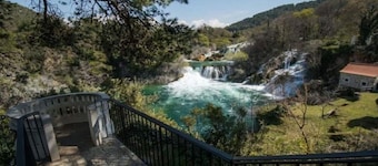 Villa Nika - Three Bedroom Villa with Private Pool
