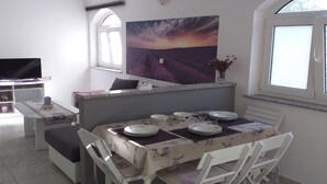 Dining - Apartments Lavanda & More - One Bedroom Apartment with Shared Terrace (Rab)