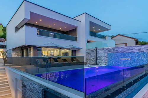 Lorena Stylish Sea View Villa - Four Bedroom Villa with Private Pool