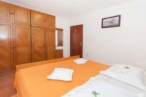2 bedrooms, free WiFi