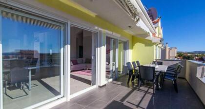 Villa Ava - Five Bedroom Villa with Swimming pool