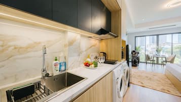 Luxury-Apartment, Balkon, Stadtblick | Eigene Küche