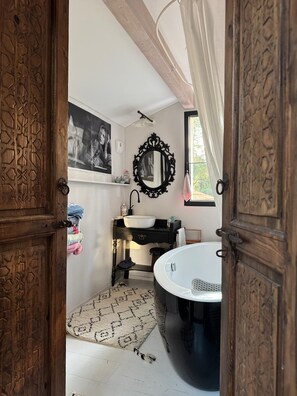 Shower, toilet paper - House near the ocean cosy chic spacious pleasant, 900 m from the beach (Tarnos)