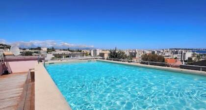 Golfe-Juin,2 rooms+roof pool, beach 500m,garage
