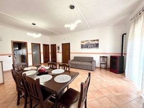 Dining - Sun & Sea 2 steps from Rome (Fiumicino)
