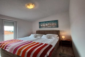 2 chambres, fer et planche à repasser, Wi-Fi gratuit