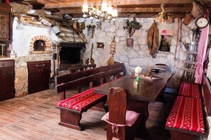 تناول الطعام