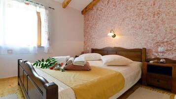 1 chambre, fer et planche à repasser, lit parapluie, Wi-Fi gratuit