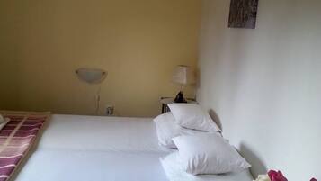 1 bedroom, travel crib, free WiFi