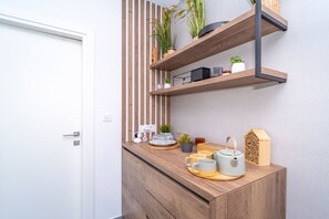 Interior - Holiday Home Arbaro - Three Bedroom Holiday Home with Pool (Kravarsko)