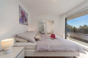 5 makuuhuonetta, silitysrauta/-lauta, vauvan matkasänky, ilmainen Wi-Fi