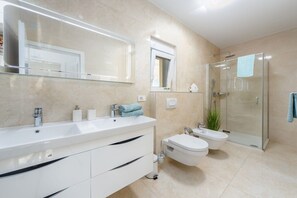 Dusche, Haartrockner