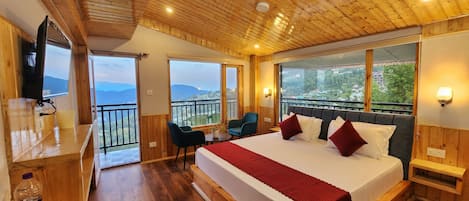 Habitación superior, balcón, vista a la montaña | Wifi gratis