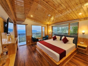 Habitació superior, balcó, vistes a la muntanya | Wifi gratuïta 