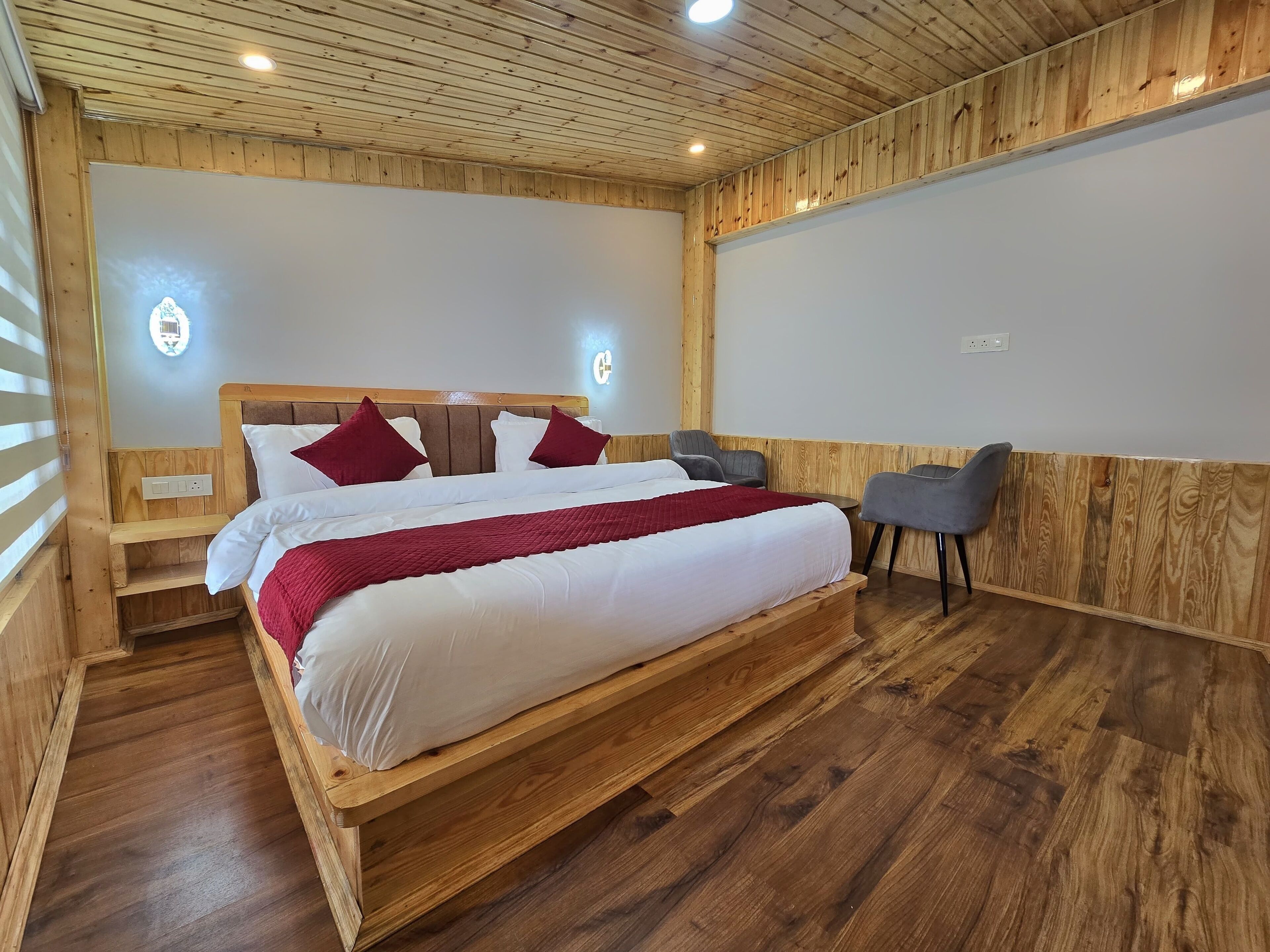 Classic Double Room, Balcony, Mountain View | Free WiFi