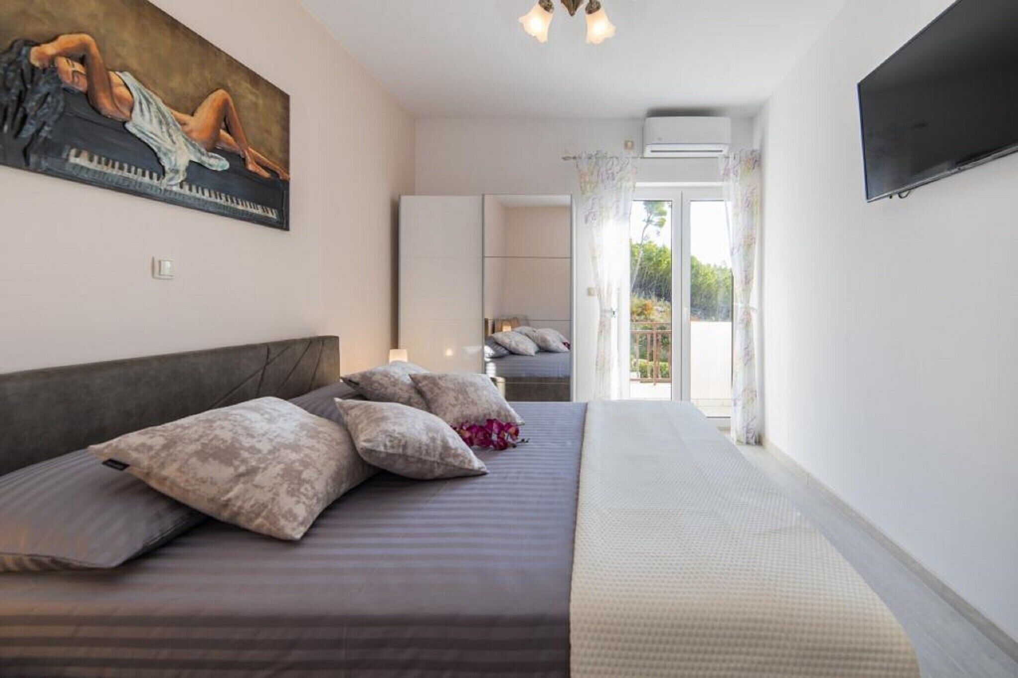 1 chambre, fer et planche à repasser, Wi-Fi gratuit