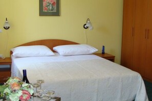 2 Schlafzimmer, Bügeleisen/Bügelbrett, Reisekinderbett, kostenloses WLAN