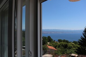 Interior - Luxury Lovran Apartments with Swimming Pool - Standard One Bedroom Apartment (Lovran)