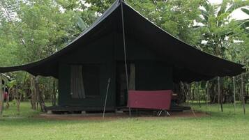 Gratis tempat tidur lipat/ekstra, Wi-Fi gratis, dan seprai linen
