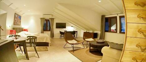 Iron/ironing board, free WiFi