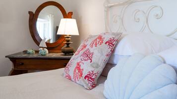Desk, iron/ironing board, WiFi (free), bed sheets