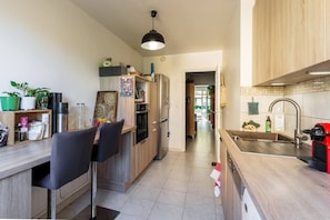 Frigorifero, forno, lavastoviglie, macchina per tè/caffè