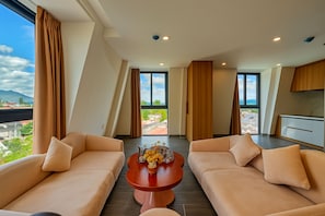 Signature-Doppelzimmer, Stadtblick | Wohnbereich