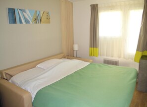 Apartment | 2 bedrooms - Gite in Normandy Near Sandy Beach (Port-Bail-sur-Mer)