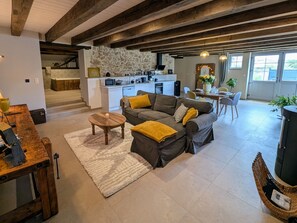TV - Wellness Retreat in Ray-sur-Saône (Ray-sur-Saône)