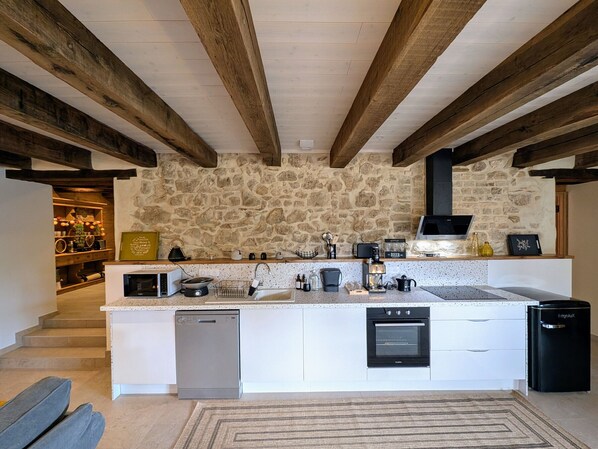 Fridge, microwave, dishwasher