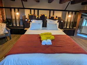 1 quarto, Wi-Fi de cortesia, roupa de cama