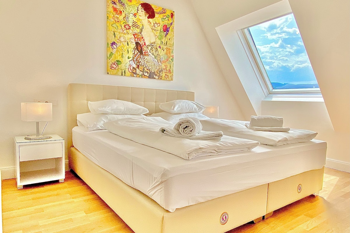 Căn hộ tiện nghi đơn giản, 1 giường cỡ queen và sofa giường, không hút thuốc | Két bảo mật tại phòng, khu vực làm việc phù hợp cho laptop
