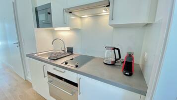 Junior-Apartment, 1 Queen-Bett und Schlafsofa, Nichtraucher | Eigene Küche | Großer Kühlschrank, Mikrowelle, Herdplatte, Geschirrspüler