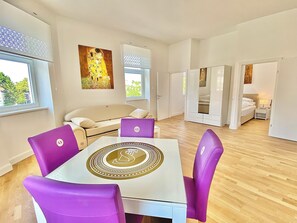 파노라믹 아파트, 시내 전망 | 거실 공간 | 스마트 TV, 넷플릭스, 스트리밍 서비스