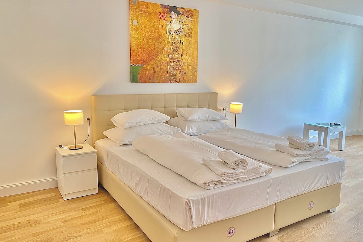 Basic-Apartment, Erdgeschoss | Zimmersafe, Bügeleisen/Bügelbrett, kostenloses WLAN, Bettwäsche