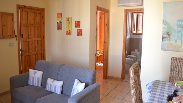 Unclassified image, 1 of 28, button - Casa Vacanza Bichi con 4 Posti e due Balconi (Melendugno)