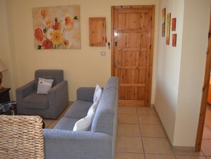 Ferienhaus, 2 Schlafzimmer, Raucher, Balkon | Wohnzimmer