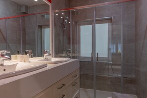 Dusche, Haartrockner