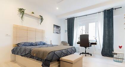 Madrid: room with comfort, convenience and shared areas, Chamartín – Mauricio Legendre
