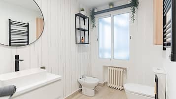 Een douche, een haardroger