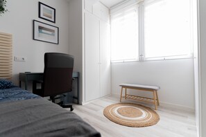 1 間睡房、房內夾萬、熨斗/熨衫板、免費 Wi-Fi